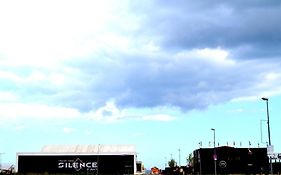 Luna Rossa Sumerland